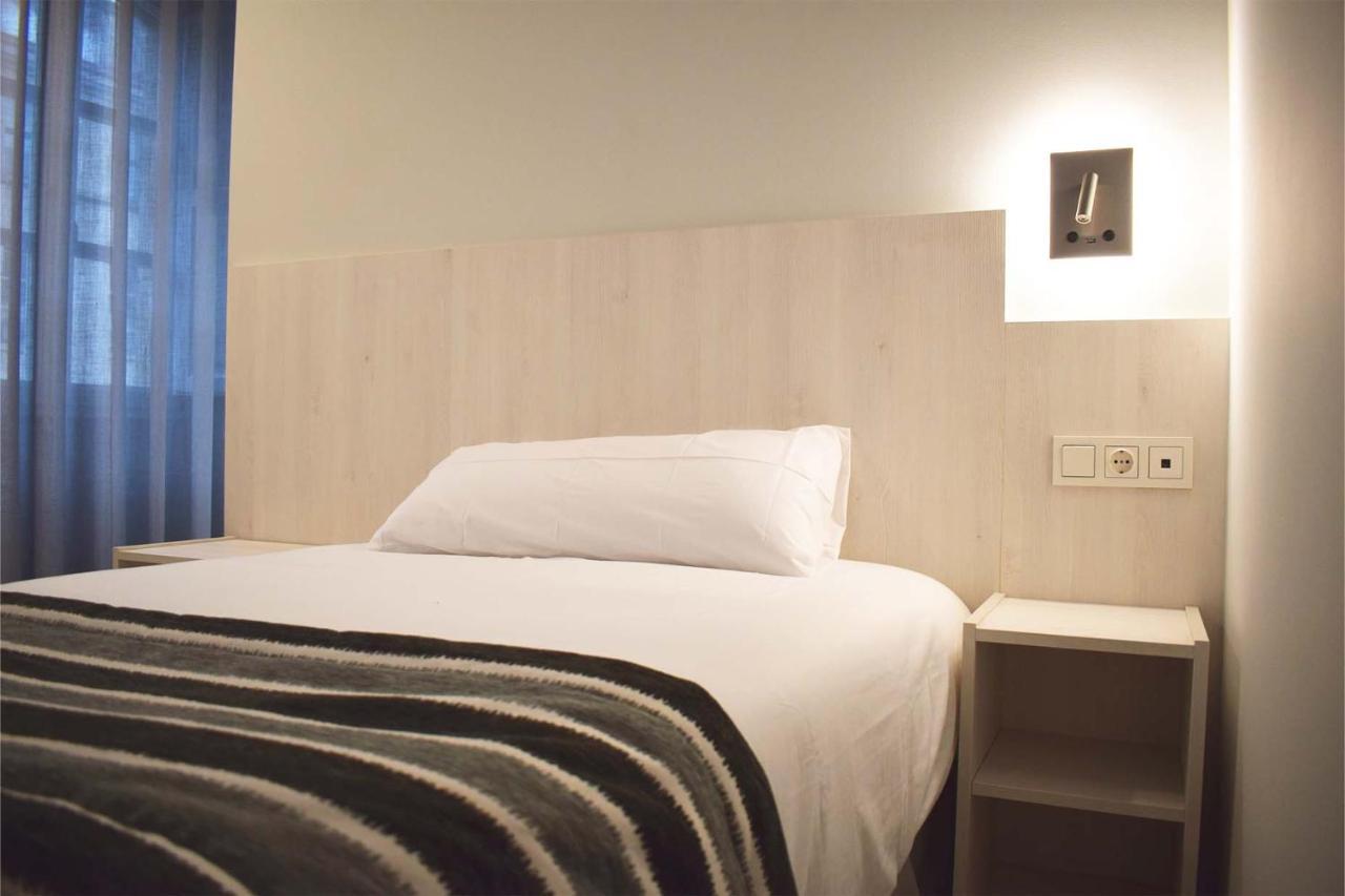 Santa Filomena Hotel ซานติอาโก เด กอมโปสเตลา ภายนอก รูปภาพ